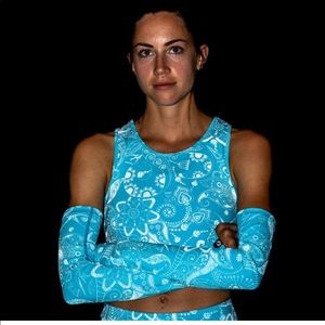 Oiselle Reflective Crop Top EUC